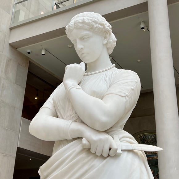 ♥︎ ISO - Picture 1 of 1